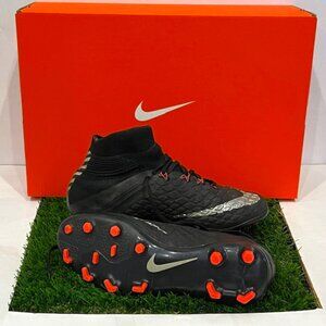 Nike Hypervenom Flyknit FG, Youth size 4